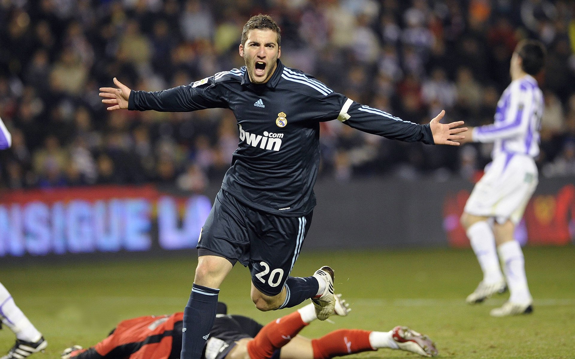 “未来中国足球领军计划启动,培养世界级足球人才”,中国规划足球员