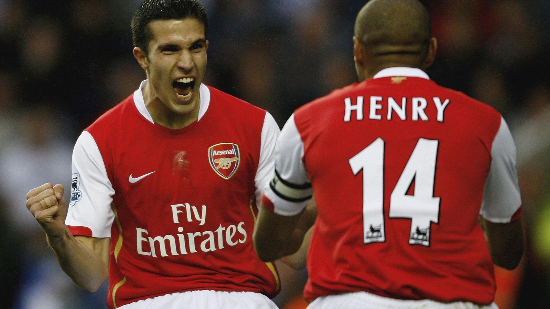 比赛中发生裁判失误争议,广播现场热议,裁判比赛中遇到bug怎么处理